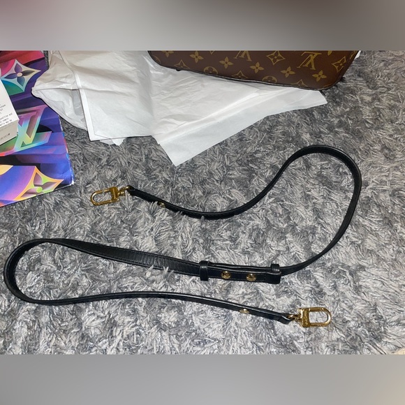 Louis Vuitton NeoNoe MM Noir. Black and Monogram. Good condition. - Picture 6 of 9